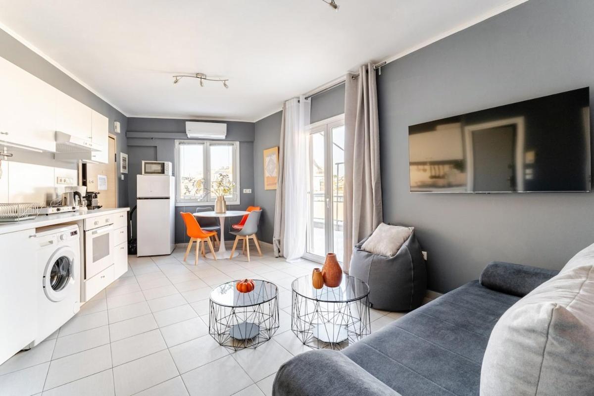 Lovely Apt W/Heated Jacuzzi &Full Acropolis View Atene Esterno foto