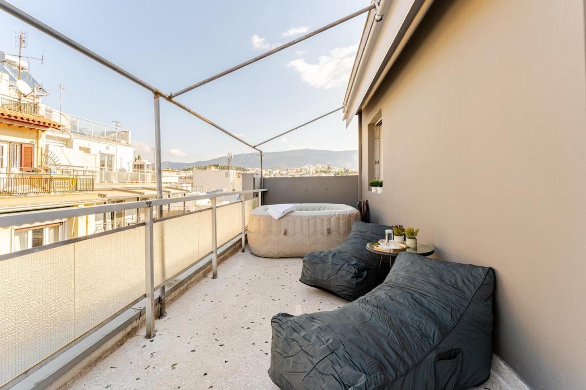 Lovely Apt W/Heated Jacuzzi &Full Acropolis View Atene Esterno foto
